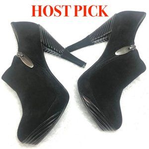 Vasconte Italian made Black suede platform booties